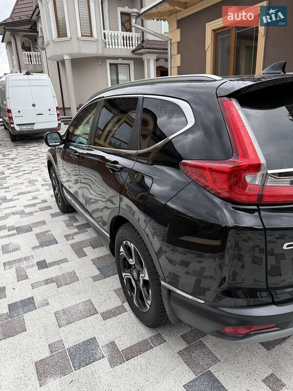 Внедорожник / Кроссовер Honda CR-V 2018 в Косове