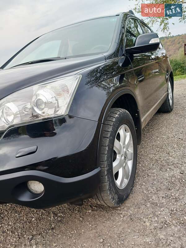 Внедорожник / Кроссовер Honda CR-V 2007 в Ивано-Франковске
