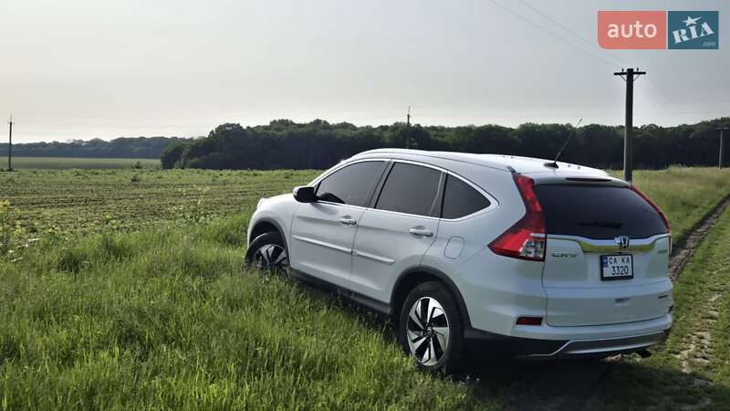 Позашляховик / Кросовер Honda CR-V 2015 в Києві