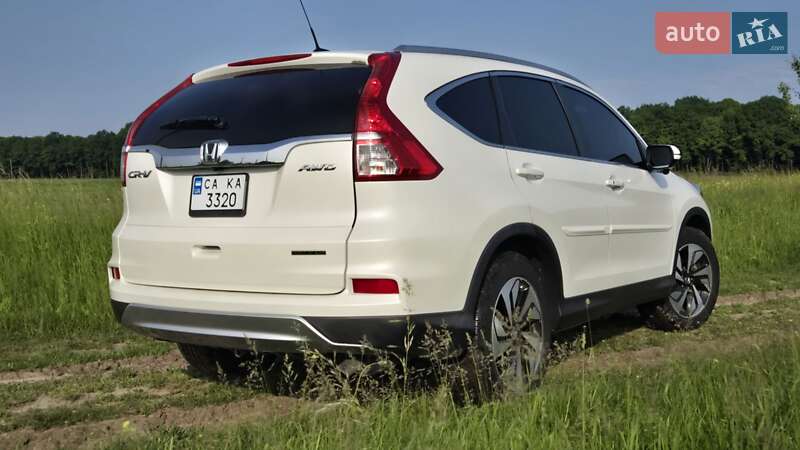 Позашляховик / Кросовер Honda CR-V 2015 в Києві