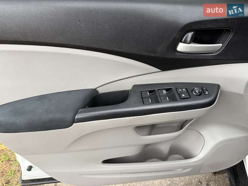 Внедорожник / Кроссовер Honda CR-V 2015 в Киеве фото 37 Внедорожник / Кроссовер Honda CR-V 2015 в Киеве