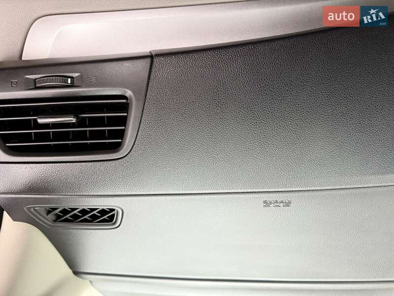 Внедорожник / Кроссовер Honda CR-V 2015 в Киеве фото 42 Внедорожник / Кроссовер Honda CR-V 2015 в Киеве