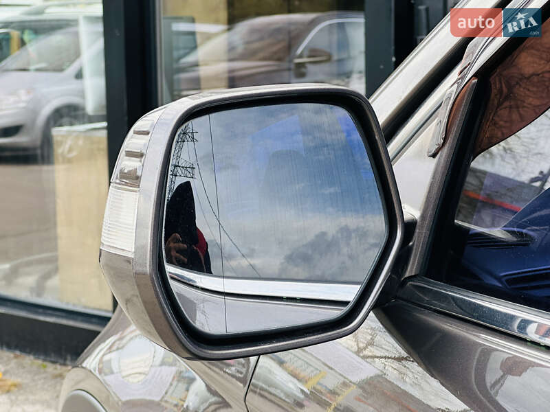 Позашляховик / Кросовер Honda CR-V 2010 в Харкові