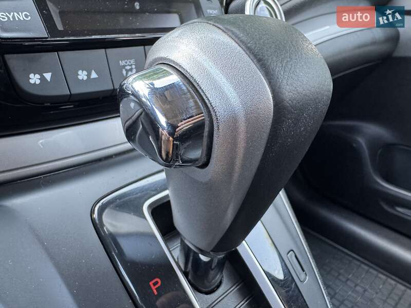 Позашляховик / Кросовер Honda CR-V 2015 в Києві фото 26 Позашляховик / Кросовер Honda CR-V 2015 в Києві