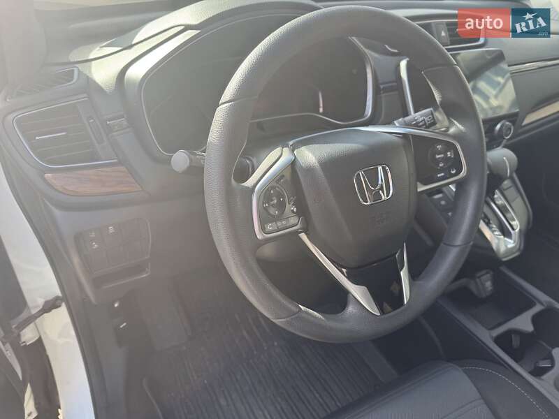 Позашляховик / Кросовер Honda CR-V 2017 в Києві