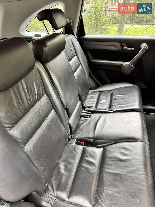 Внедорожник / Кроссовер Honda CR-V 2008 в Киеве