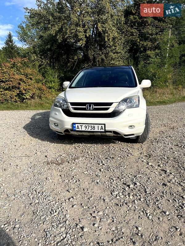 Позашляховик / Кросовер Honda CR-V 2011 в Тлумачі