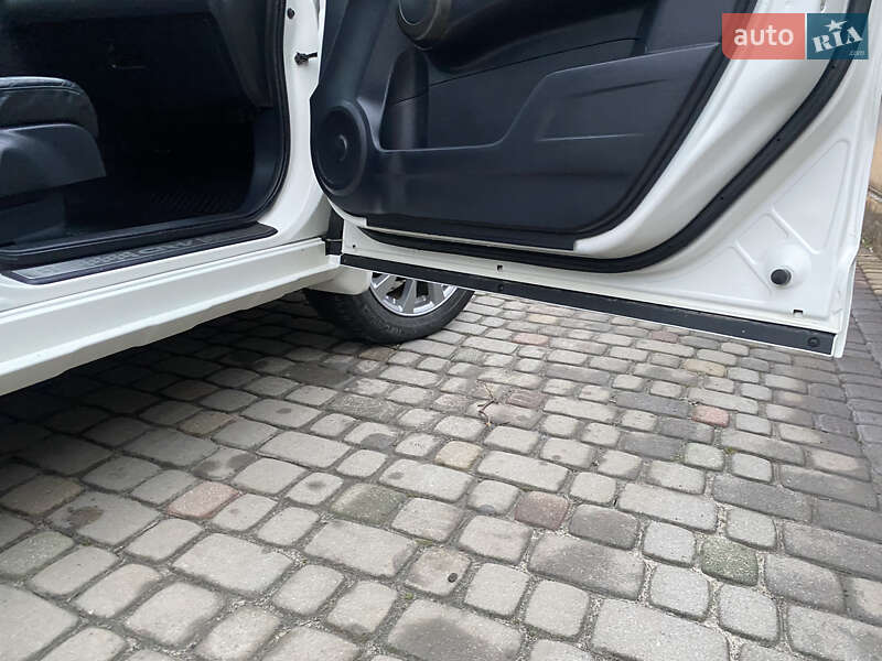 Позашляховик / Кросовер Honda CR-V 2011 в Ковелі