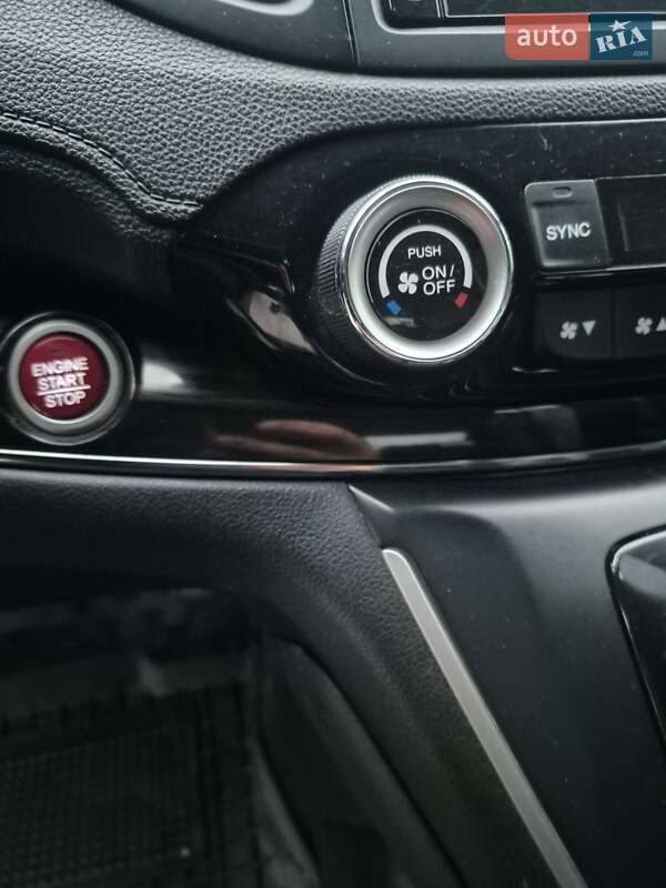 Внедорожник / Кроссовер Honda CR-V 2016 в Киеве