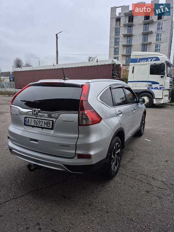 Внедорожник / Кроссовер Honda CR-V 2016 в Киеве