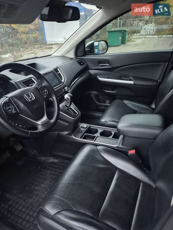 Внедорожник / Кроссовер Honda CR-V 2016 в Киеве