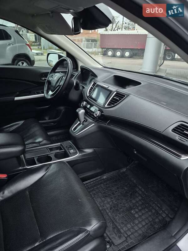 Внедорожник / Кроссовер Honda CR-V 2016 в Киеве