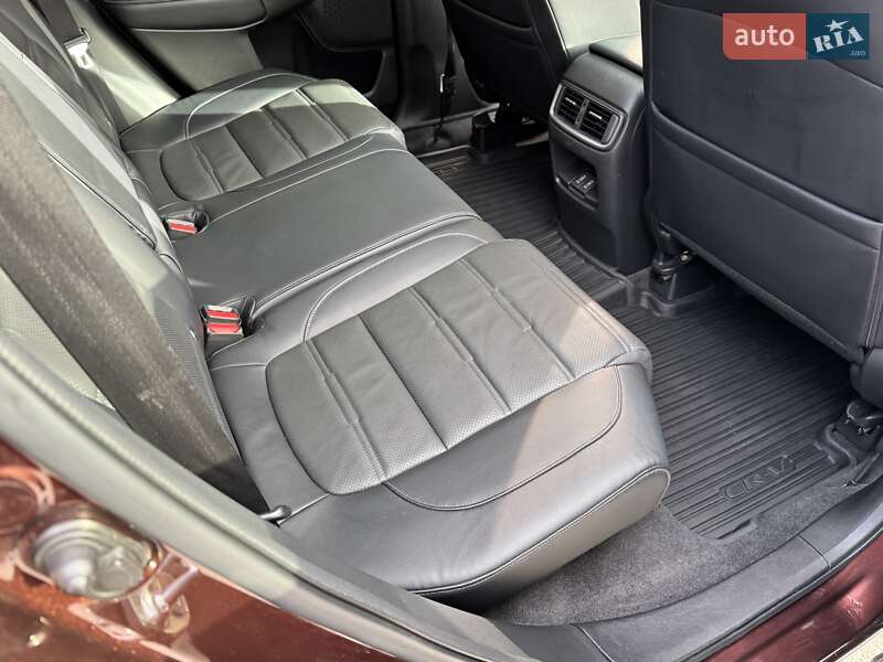 Позашляховик / Кросовер Honda CR-V 2018 в Києві фото 13 Позашляховик / Кросовер Honda CR-V 2018 в Києві