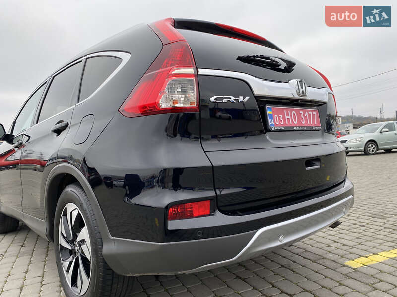 Позашляховик / Кросовер Honda CR-V 2015 в Чернівцях