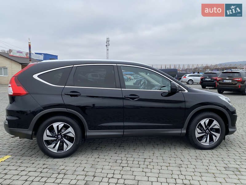 Позашляховик / Кросовер Honda CR-V 2015 в Чернівцях
