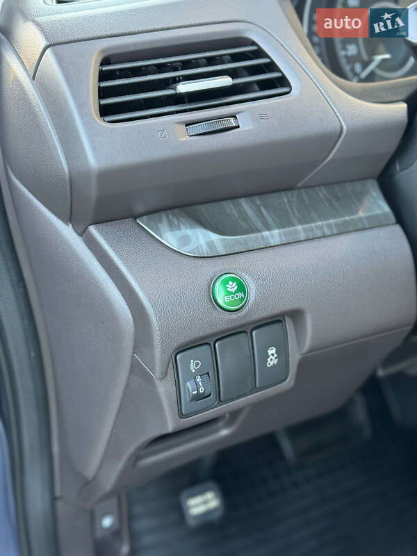 Внедорожник / Кроссовер Honda CR-V 2013 в Умани