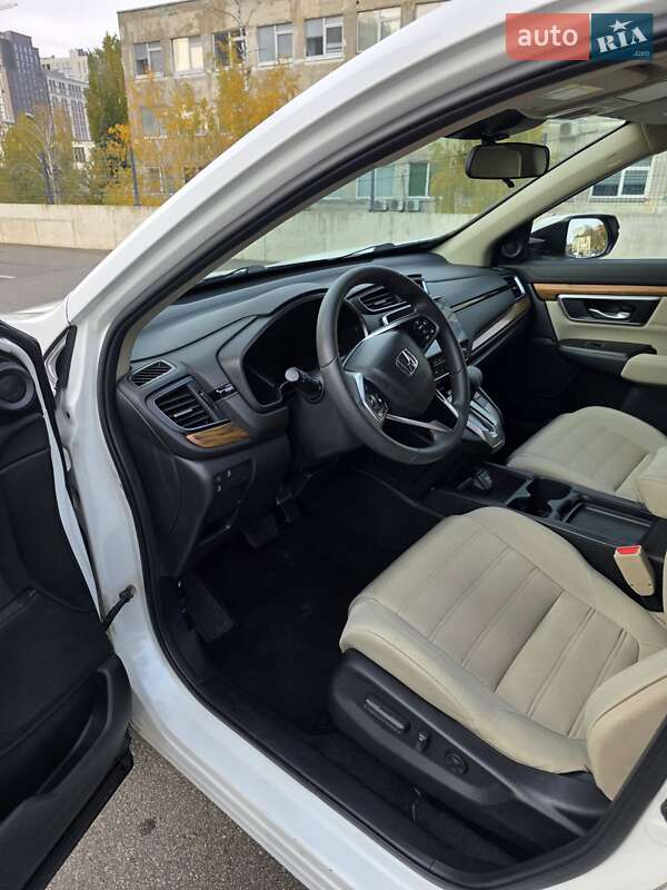 Позашляховик / Кросовер Honda CR-V 2018 в Києві