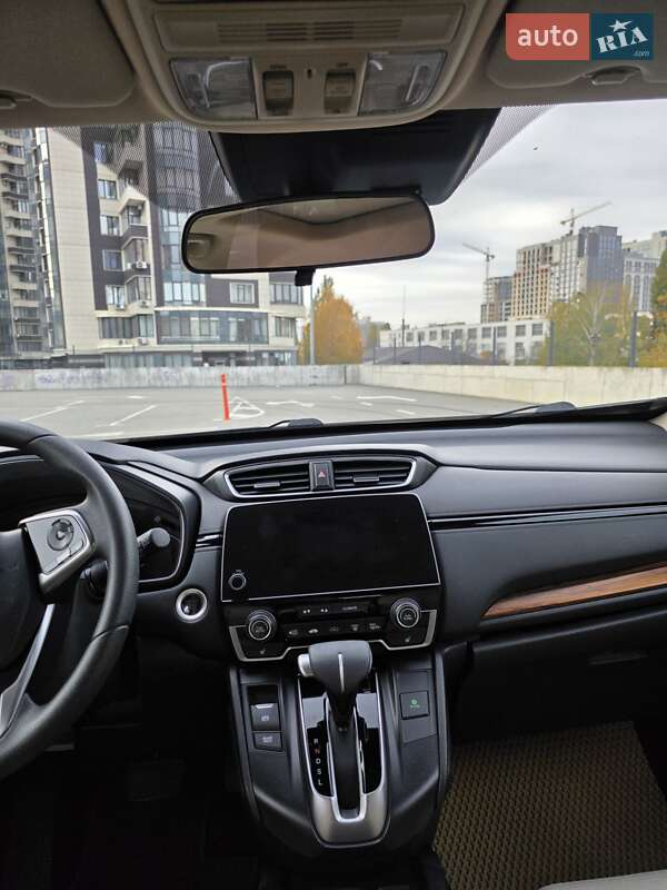 Позашляховик / Кросовер Honda CR-V 2018 в Києві