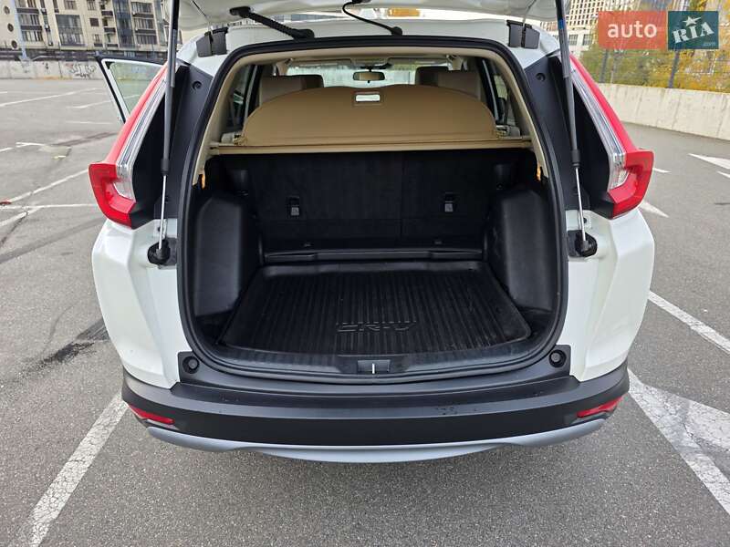 Позашляховик / Кросовер Honda CR-V 2018 в Києві