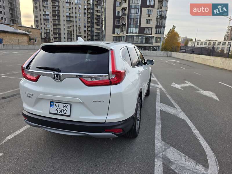 Позашляховик / Кросовер Honda CR-V 2018 в Києві
