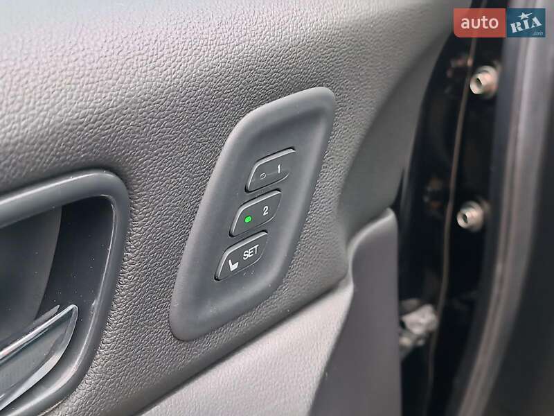 Внедорожник / Кроссовер Honda CR-V 2016 в Харькове фото 26 Внедорожник / Кроссовер Honda CR-V 2016 в Харькове