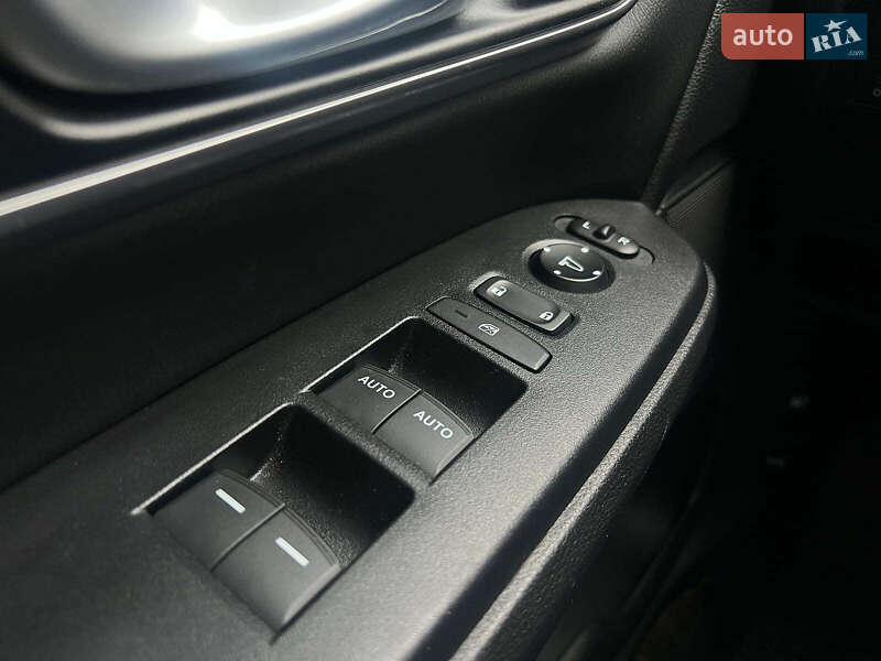 Позашляховик / Кросовер Honda CR-V 2021 в Києві фото 17 Позашляховик / Кросовер Honda CR-V 2021 в Києві