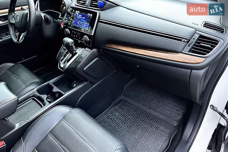 Позашляховик / Кросовер Honda CR-V 2017 в Києві фото 24 Позашляховик / Кросовер Honda CR-V 2017 в Києві