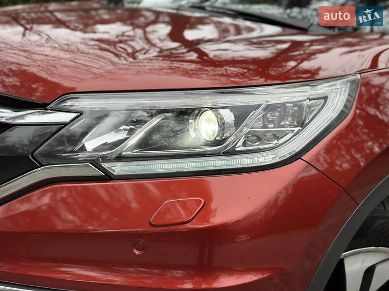 Внедорожник / Кроссовер Honda CR-V 2016 в Луцке
