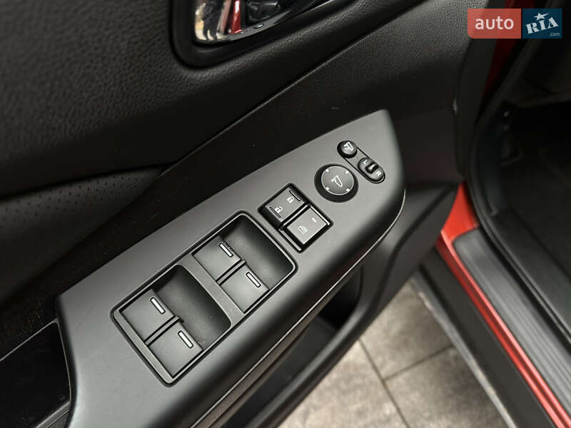 Внедорожник / Кроссовер Honda CR-V 2016 в Луцке