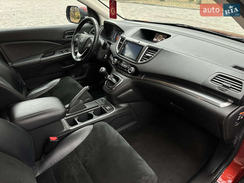 Внедорожник / Кроссовер Honda CR-V 2016 в Луцке