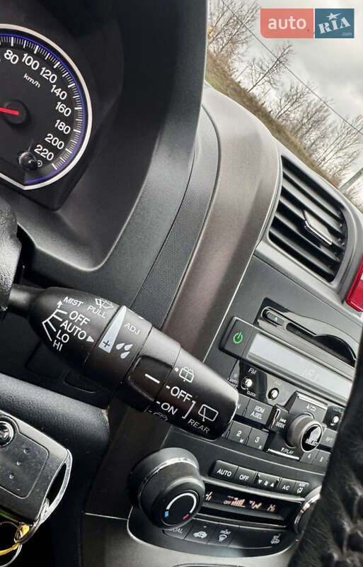 Позашляховик / Кросовер Honda CR-V 2011 в Полтаві