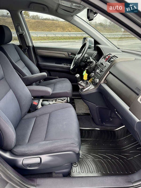 Позашляховик / Кросовер Honda CR-V 2011 в Полтаві