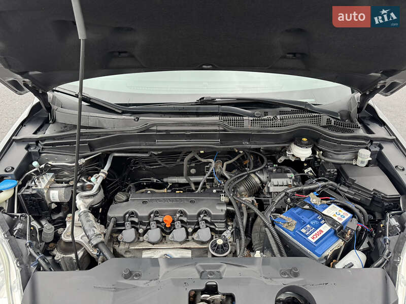Позашляховик / Кросовер Honda CR-V 2011 в Полтаві