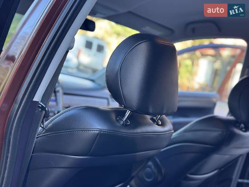 Позашляховик / Кросовер Honda CR-V 2012 в Дрогобичі