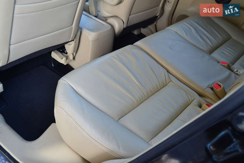 Позашляховик / Кросовер Honda CR-V 2011 в Дрогобичі