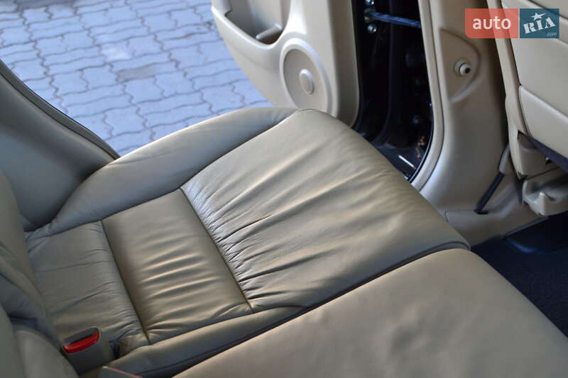 Позашляховик / Кросовер Honda CR-V 2011 в Дрогобичі