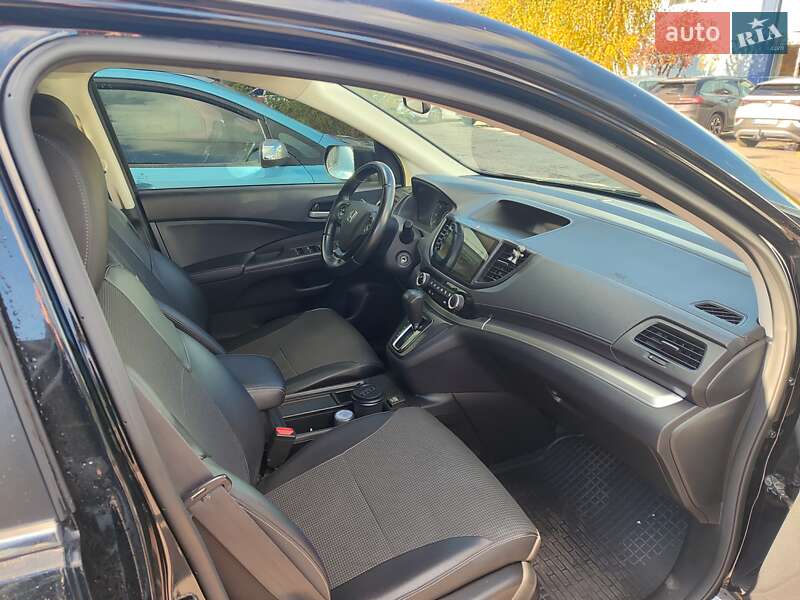 Позашляховик / Кросовер Honda CR-V 2016 в Дніпрі