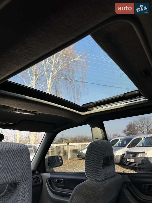 Позашляховик / Кросовер Honda CR-V 1998 в Смілі фото 12 Позашляховик / Кросовер Honda CR-V 1998 в Смілі