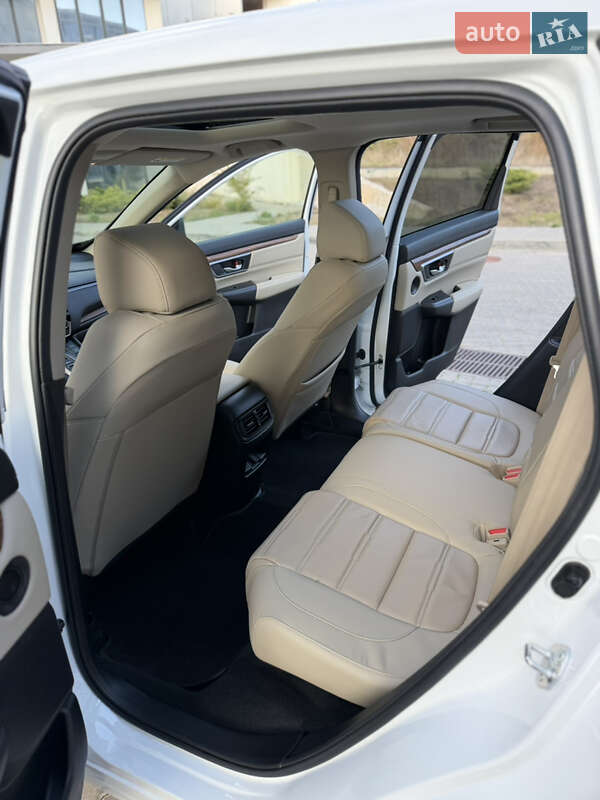 Внедорожник / Кроссовер Honda CR-V 2021 в Одессе