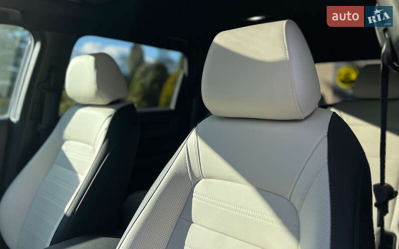 Внедорожник / Кроссовер Honda CR-V 2023 в Львове