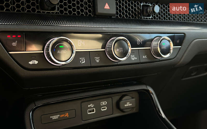 Внедорожник / Кроссовер Honda CR-V 2023 в Львове