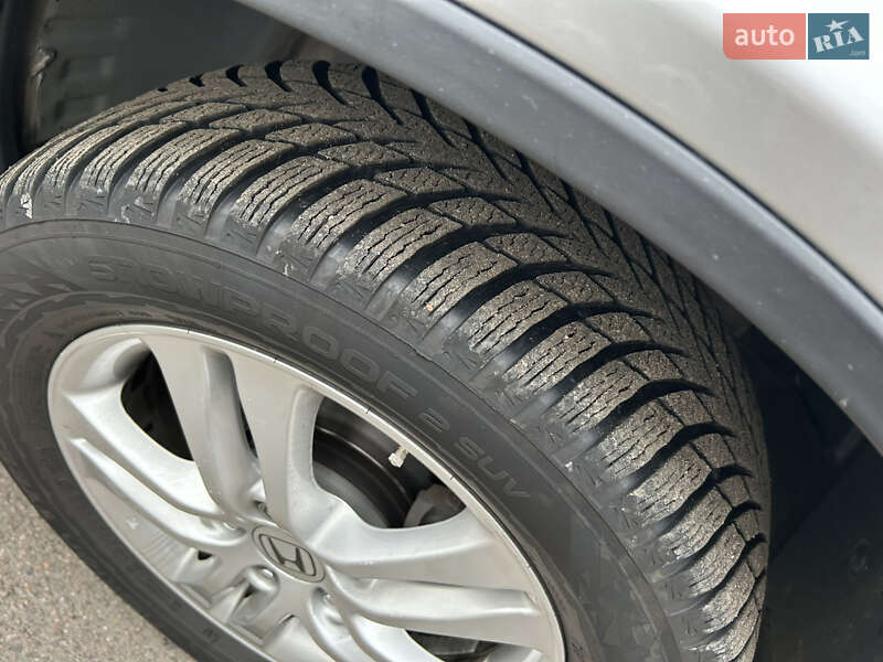 Внедорожник / Кроссовер Honda CR-V 2011 в Черкассах