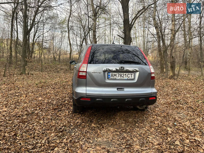Позашляховик / Кросовер Honda CR-V 2009 в Києві
