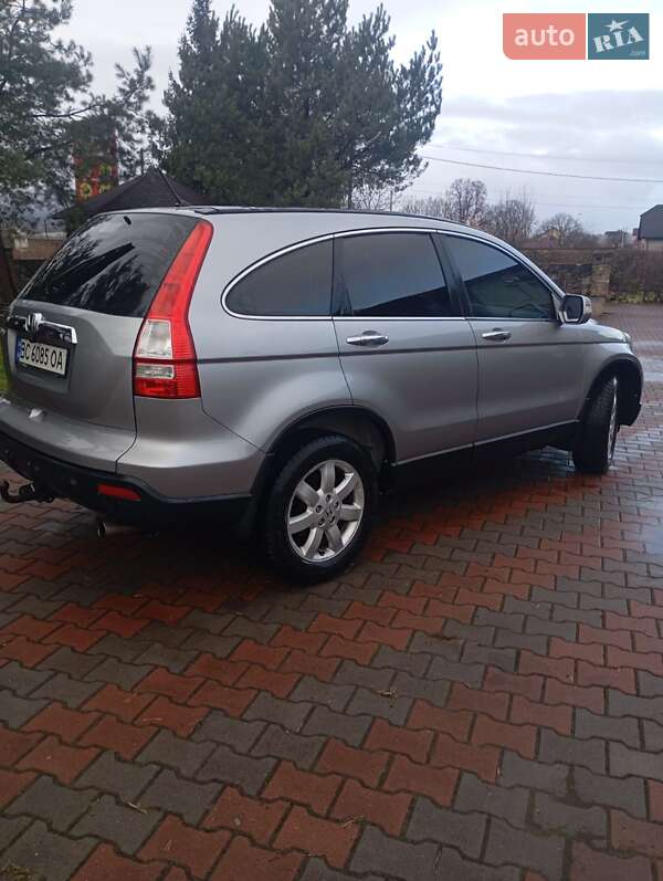 Внедорожник / Кроссовер Honda CR-V 2007 в Старом Самборе