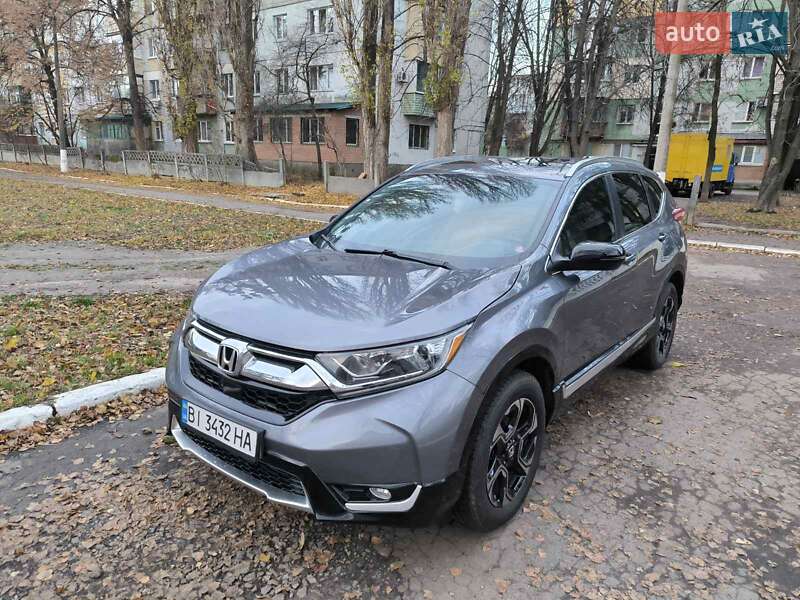 Позашляховик / Кросовер Honda CR-V 2016 в Полтаві