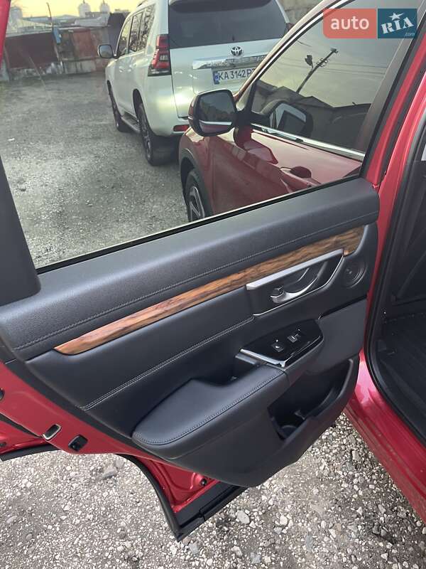 Позашляховик / Кросовер Honda CR-V 2018 в Києві