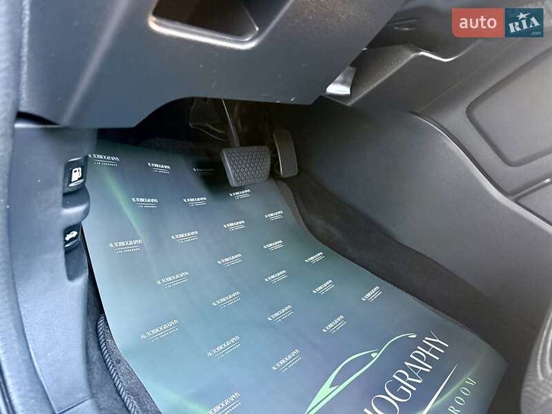 Позашляховик / Кросовер Honda CR-V 2017 в Києві