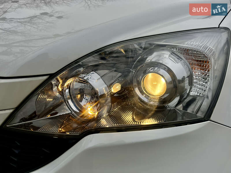 Внедорожник / Кроссовер Honda CR-V 2010 в Черновцах