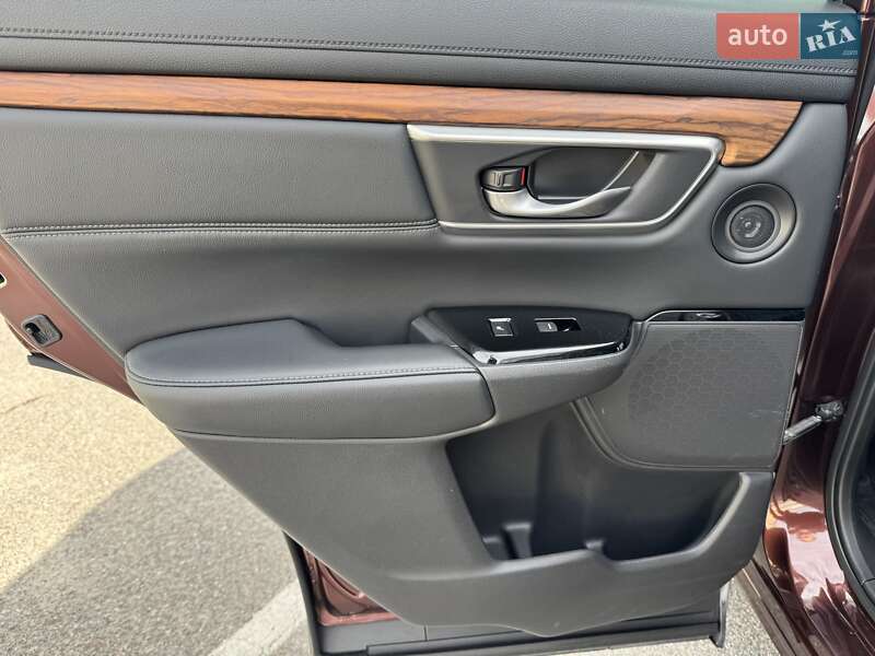 Внедорожник / Кроссовер Honda CR-V 2018 в Киеве фото 35 Внедорожник / Кроссовер Honda CR-V 2018 в Киеве