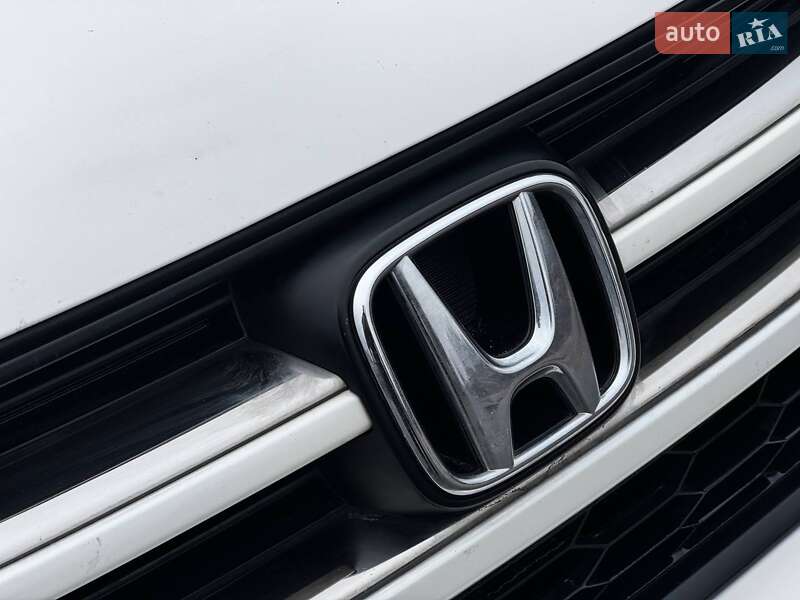 Внедорожник / Кроссовер Honda CR-V 2011 в Ахтырке фото 9 Внедорожник / Кроссовер Honda CR-V 2011 в Ахтырке